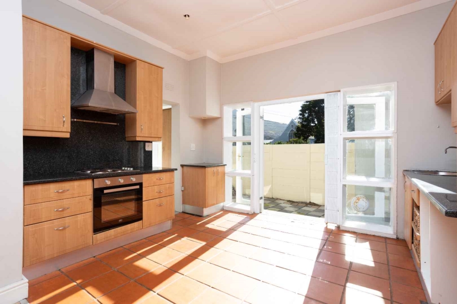 2 Bedroom Property for Sale in Rondebosch Village Western Cape